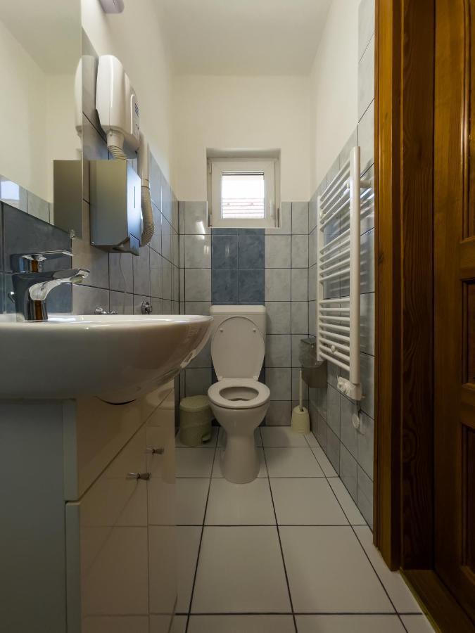 Mamutfenyo Panzio Bed and Breakfast Tata Εξωτερικό φωτογραφία